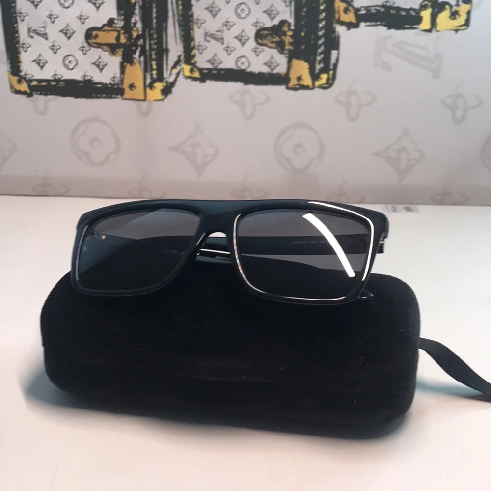 New ✨ Authentic Gucci GG0748S 001 Sunglasses – Black Frame, Grey Lenses ✨